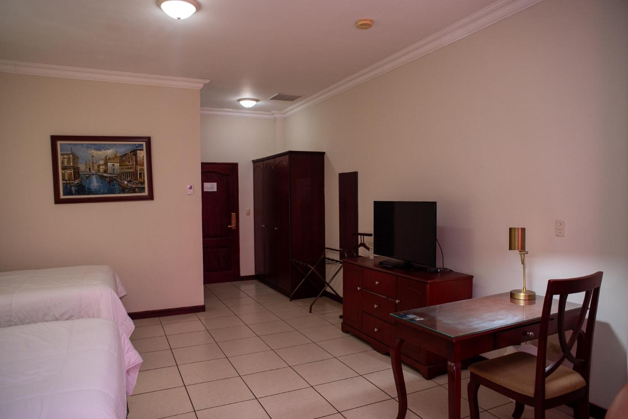 Hotel Mirador Plaza San Salvador Exterior photo